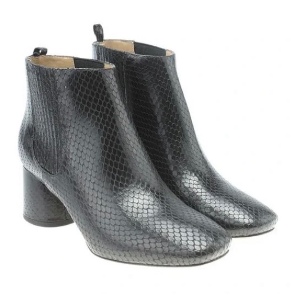Marc Jacobs Black Rocket Snakeskin Chelsea Ankle Booties
